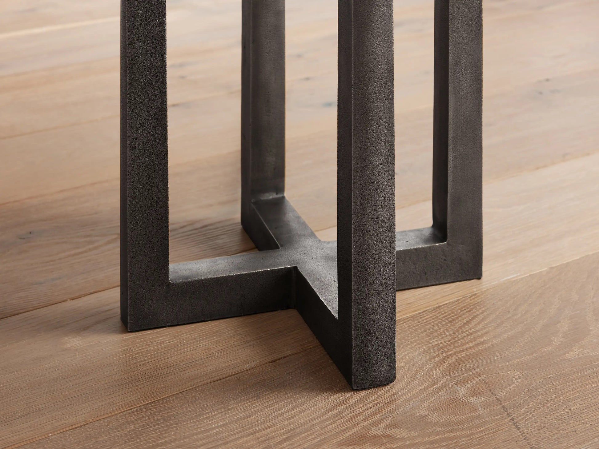 Bronze-EmveroFloorLamp_1