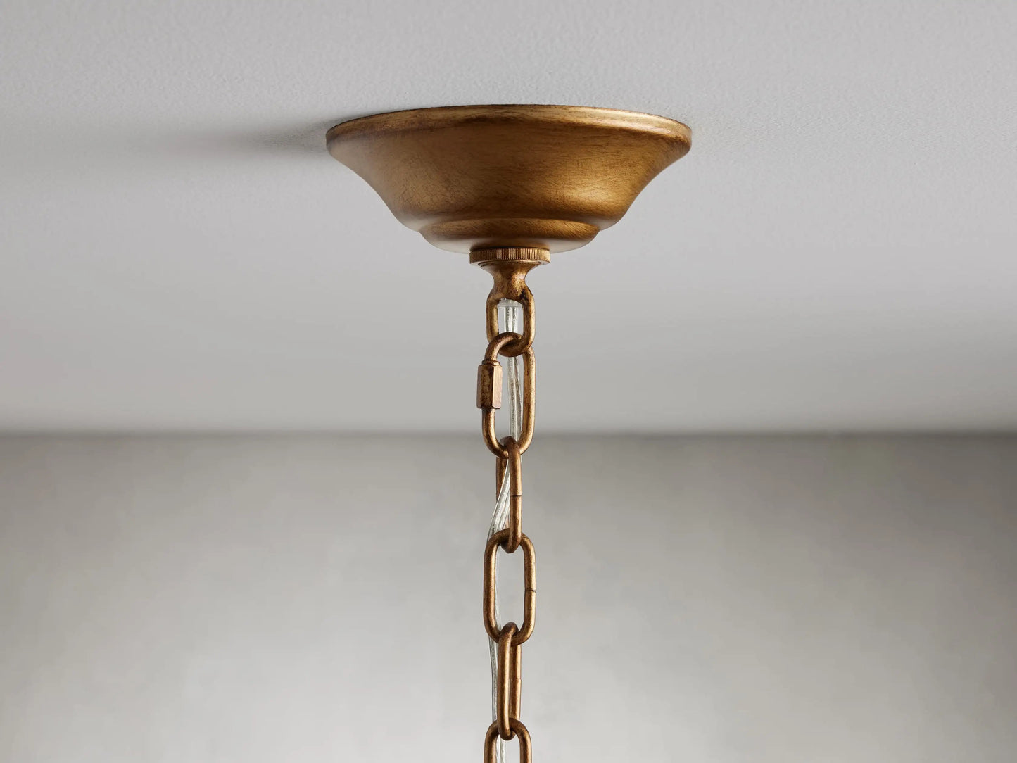 AurelieRoundChandelier-Brass_2_694e64fa-2cef-40f0-b6bb-d9679d0ef023