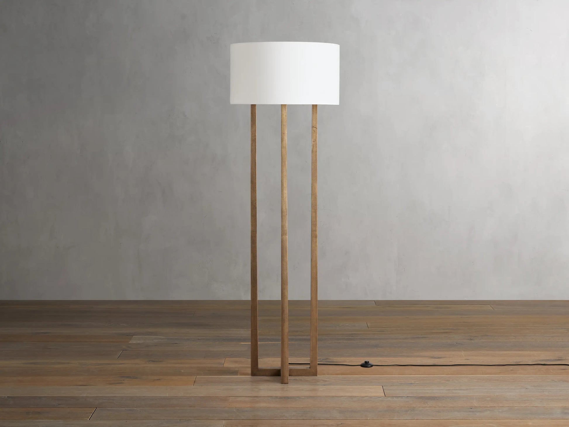 Brass-EmveroFloorLamp_2
