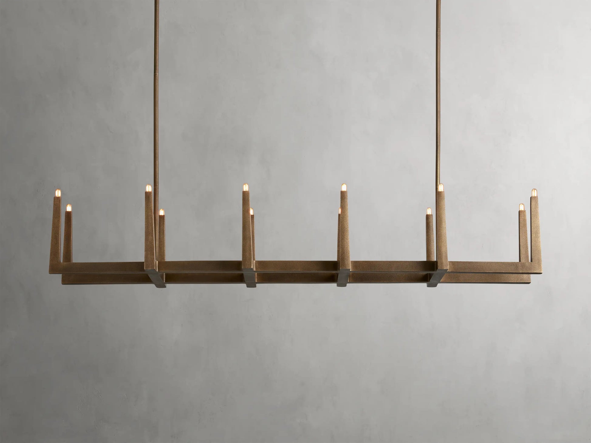 Brass-EmveroLinearChandelier72_4