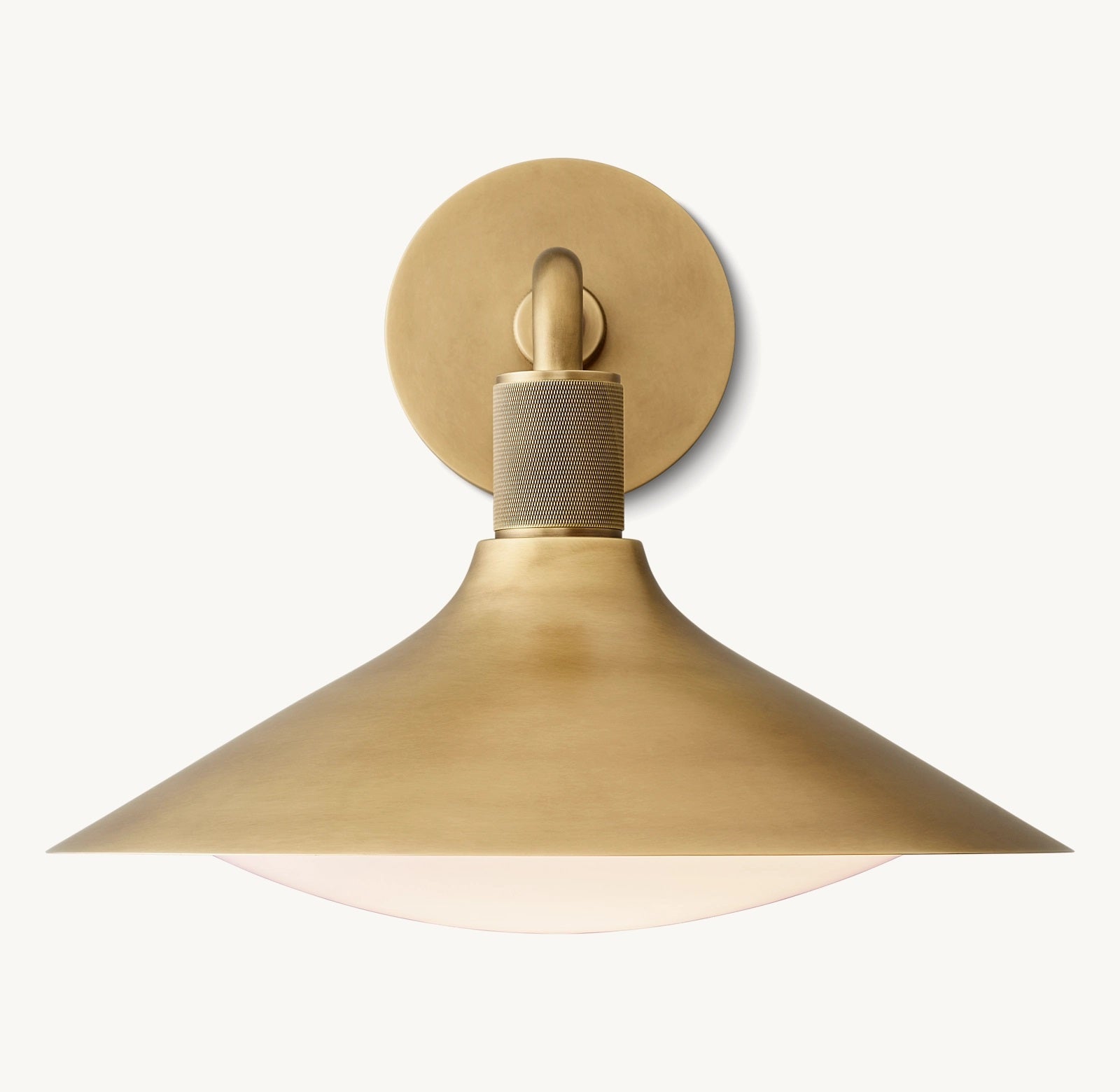 BrassKennenTaperedSconce_2_e3651e7e-e79d-4aab-85b4-a6bab6e8d8cd