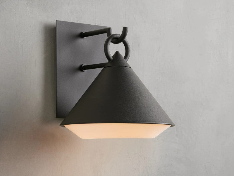 Falix Outdoor Wall Sconce