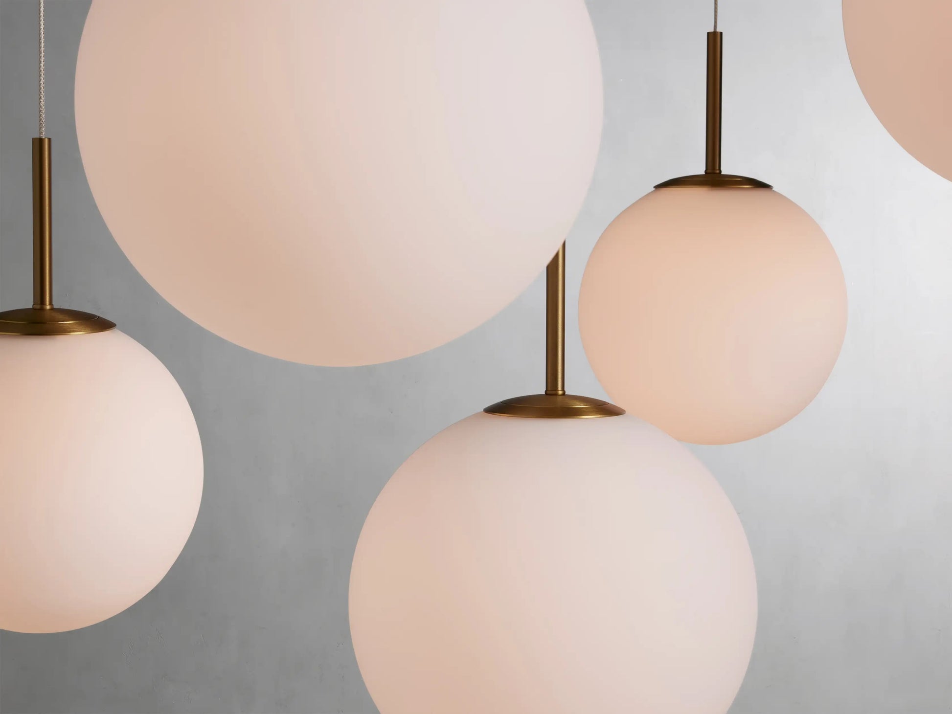 MatteOpal-CasonRoundChandelier34_2