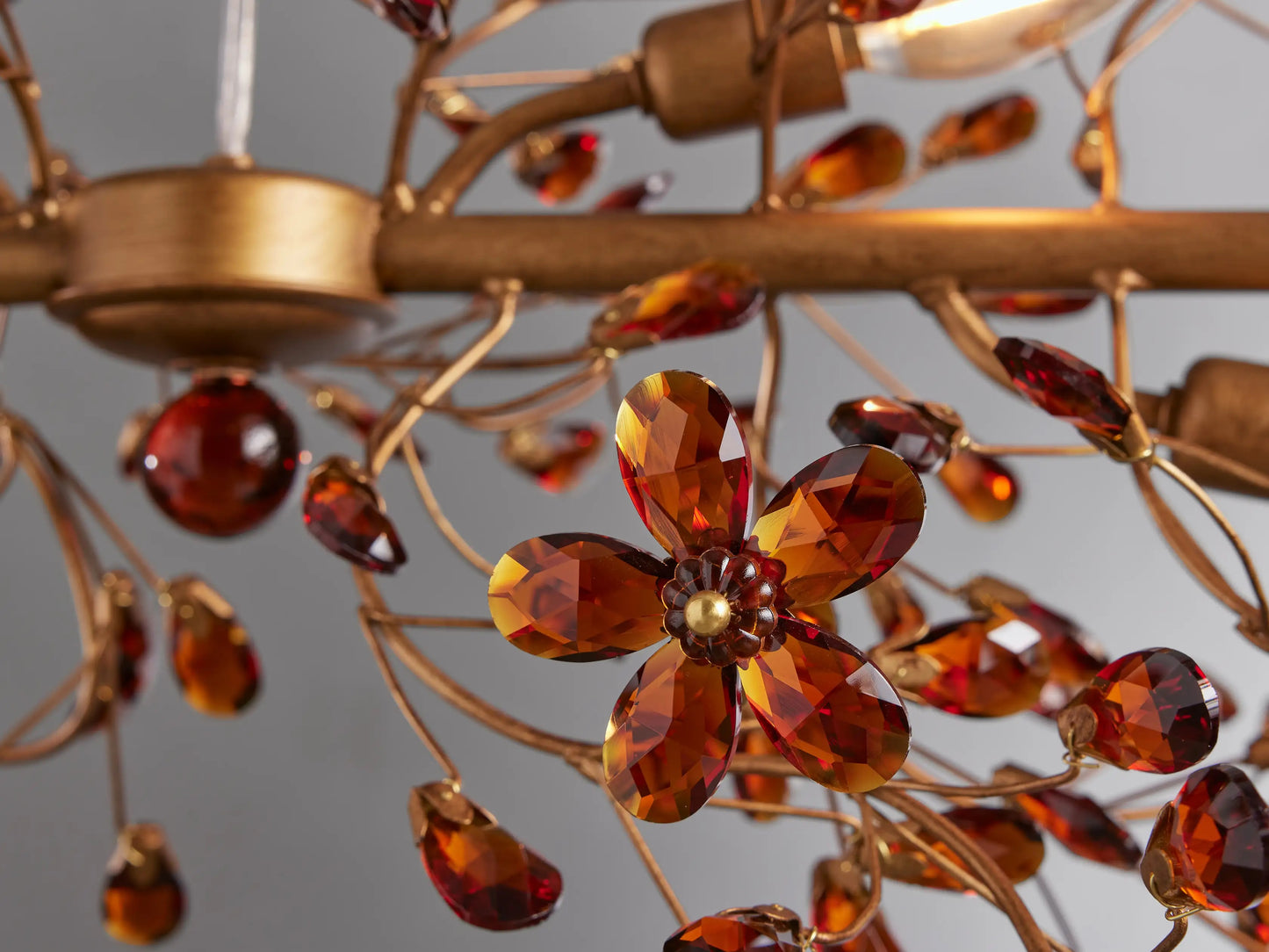 Flora Linear Chandelier 68“W