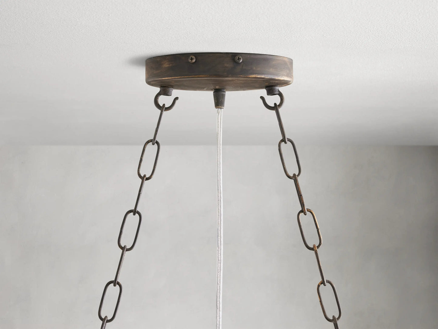 Flora Linear Chandelier 68“W